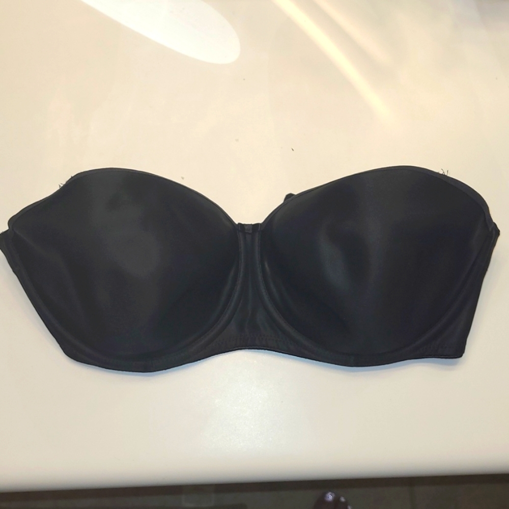 Strapless 30F fantasies underwire bra